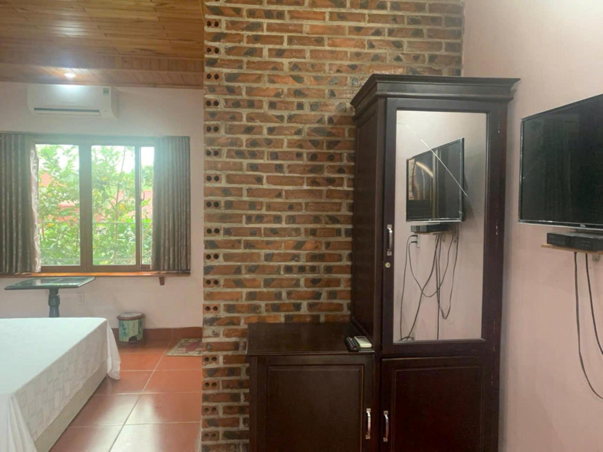 Ho Nui Dinh Hotel Ninh Binh Bagian luar foto